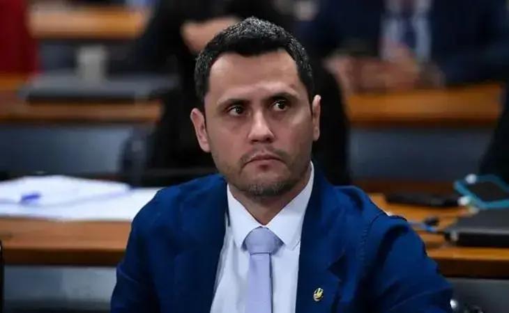 Cleitinho Azevedo solicita veto de Lula para aumento no número de deputados