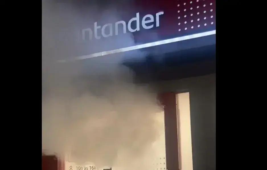 Cortina de fumaça aciona Bombeiros e PM em Itabira, mas sem incêndio