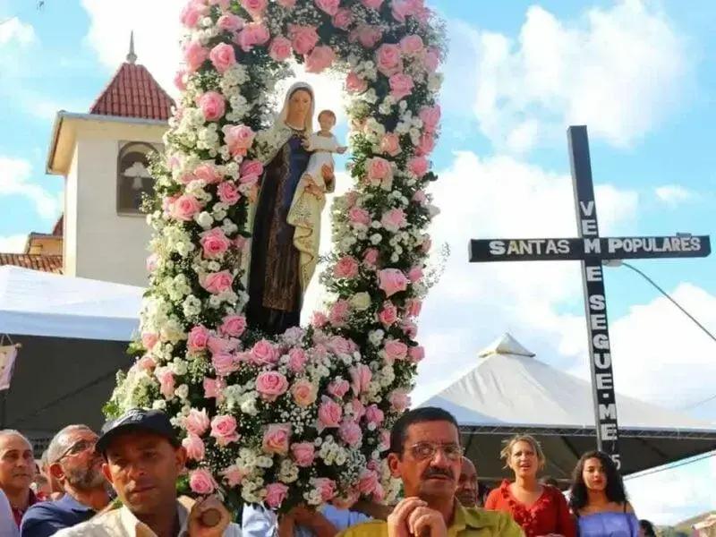 Festa de Nossa Senhora do Carmo em Itabira terá shows e celebrações religiosas