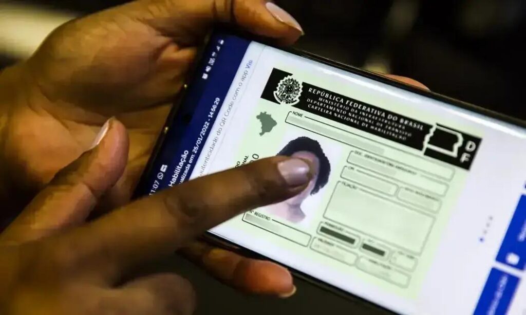 Nova lei permite CNH gratuita para pessoas de baixa renda no Brasil