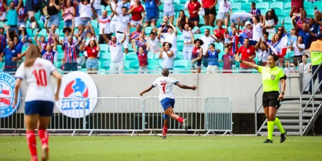 Rhaizza brilha com três gols e Bahia vence Ferroviária no Brasileiro Feminino