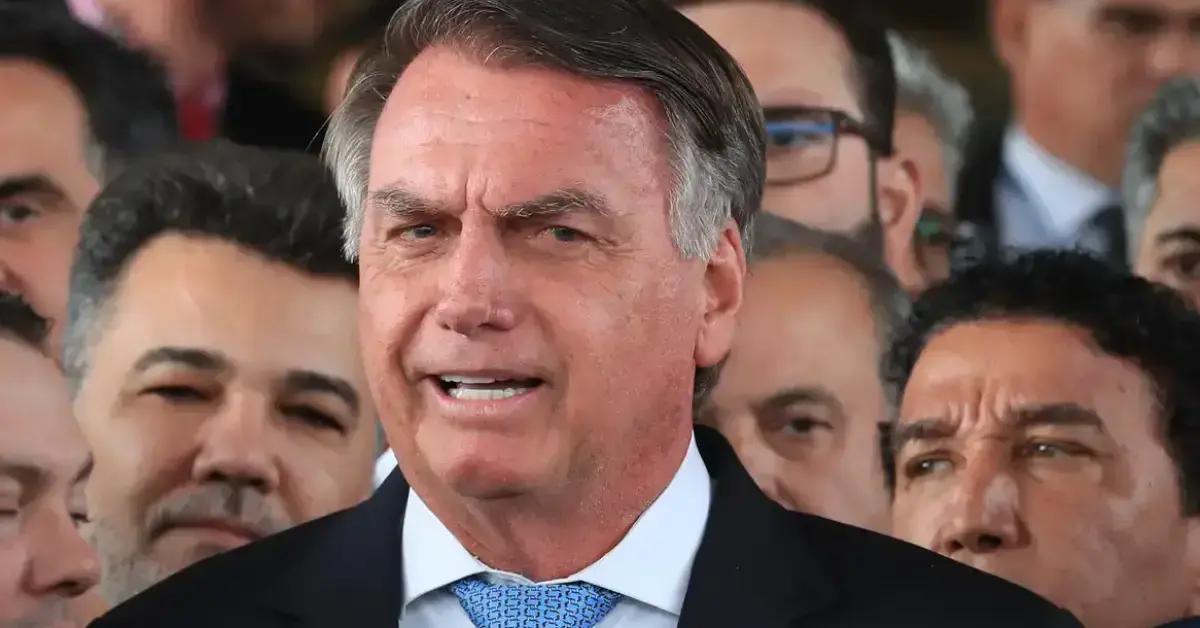Bolsonaro critica medidas da Justiça e se declara vítima de 'humilhação'