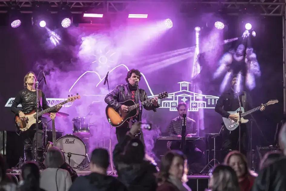 Bruno Felga apresenta projeto audiovisual 'Canções do Clube e de Outras Esquinas'