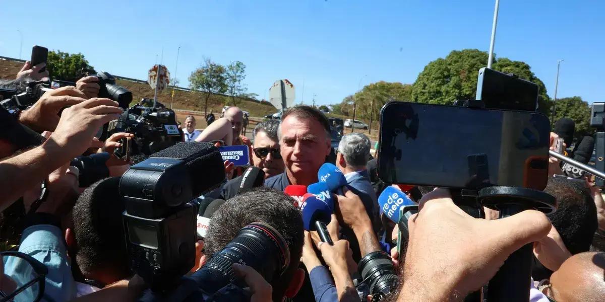 Decisão do STF mantém cautelares e tornozeleira eletrônica para Bolsonaro