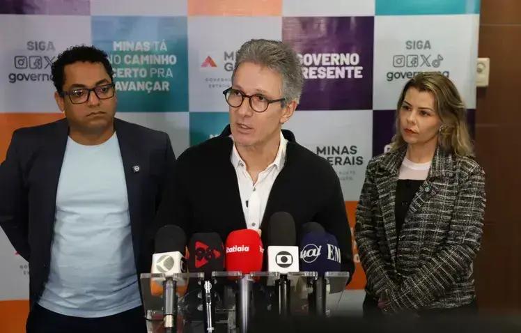 Governo de MG suspende assembleias para implementação de escolas cívico-militares