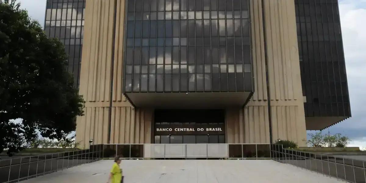 Mercado financeiro revisa previsão da inflação para 5,09% em 2025