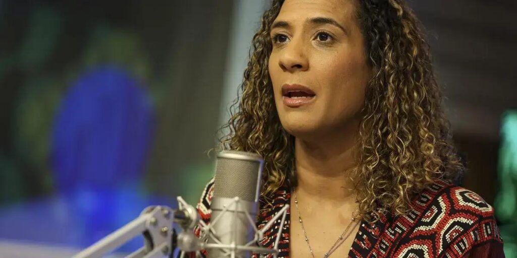 Ministra Anielle Franco clama por justiça após morte de jovem pela polícia