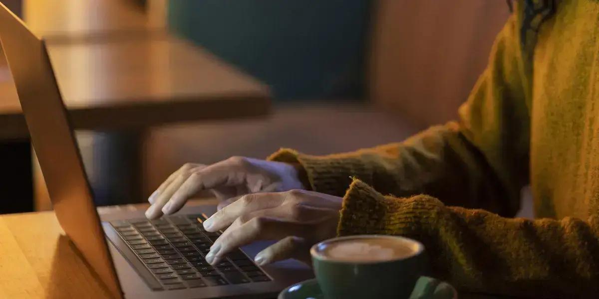 Setor de Serviços Já Gera 57% dos Empregos Formais no Brasil, Revela CNS