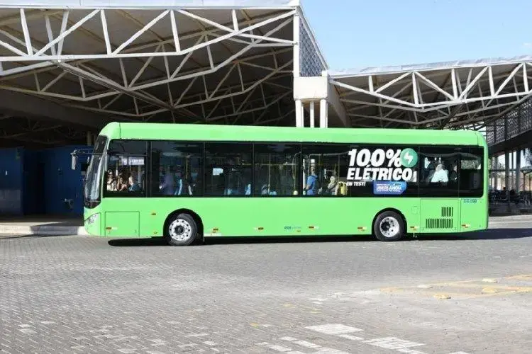 Uberlândia testa ônibus elétricos