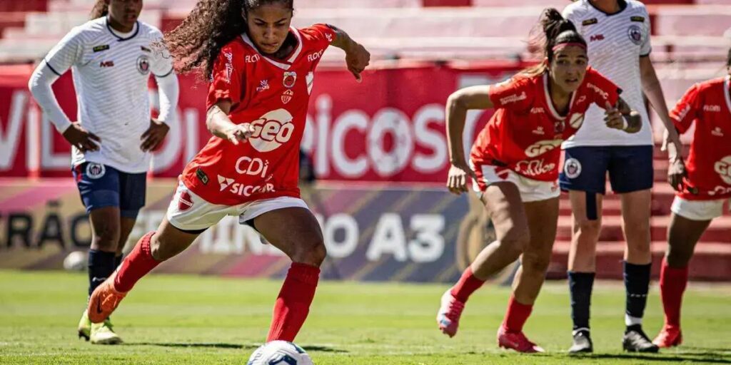Vila Nova se classifica para a final do Brasileirão Feminino A3 após vitória nos pênaltis