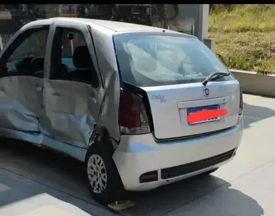 Acidente em João Monlevade deixa mulher ferida em colisão de veículos