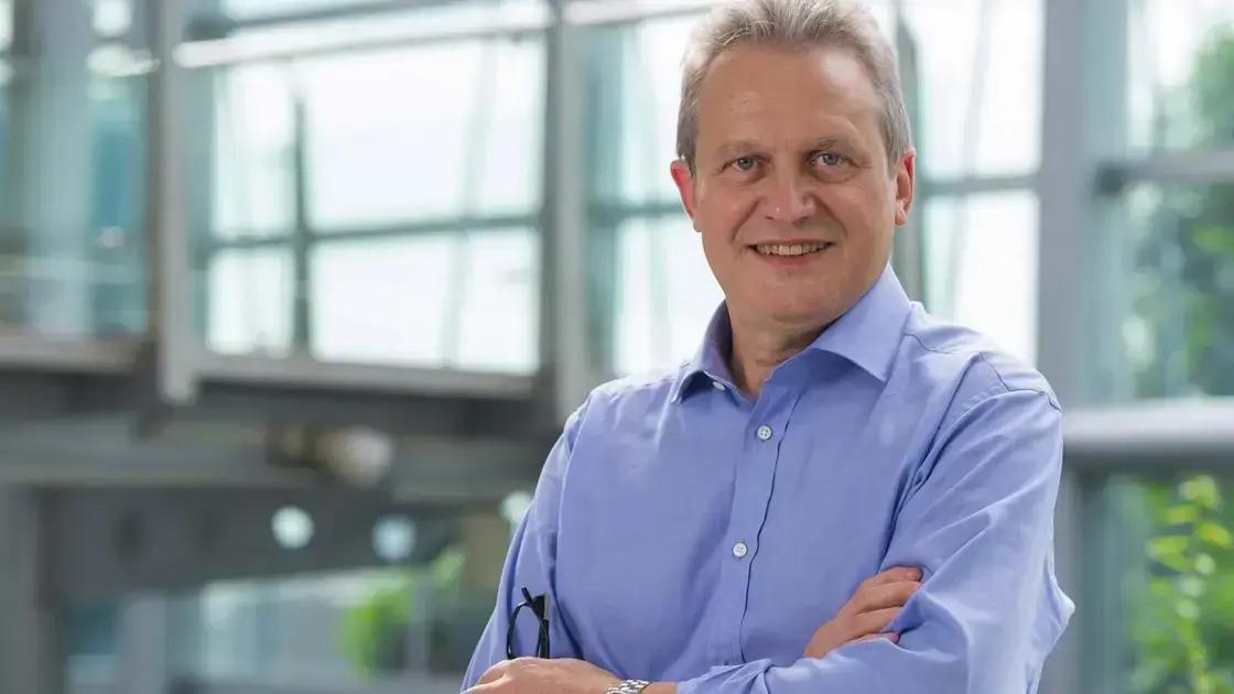 Acordo entre JBS e governo federal promove empregabilidade e formação