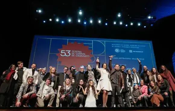 ‘Cinco Tipos de Medo’ é eleito melhor filme no Festival de Gramado 2023
