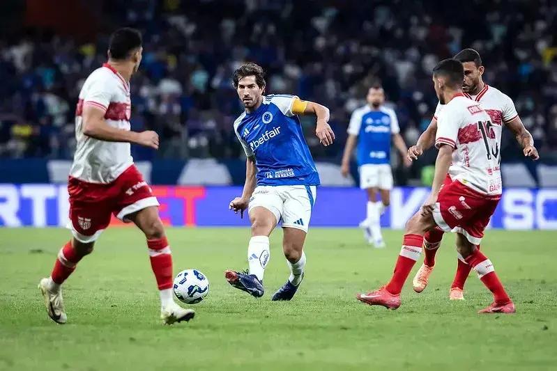 Cruzeiro enfrenta CRB em busca das quartas de final da Copa do Brasil