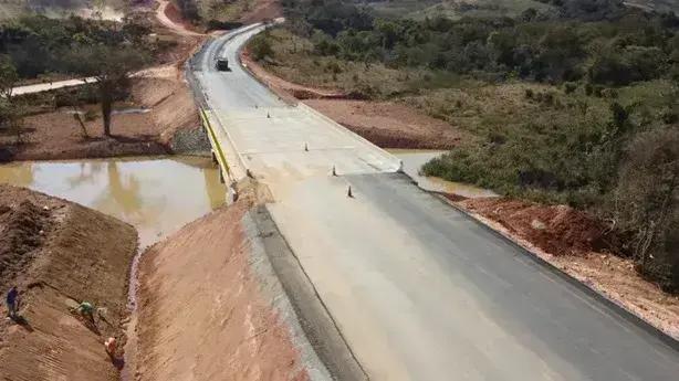 Entrega de novas pontes na BR-265, Sul de Minas, está prevista para setembro