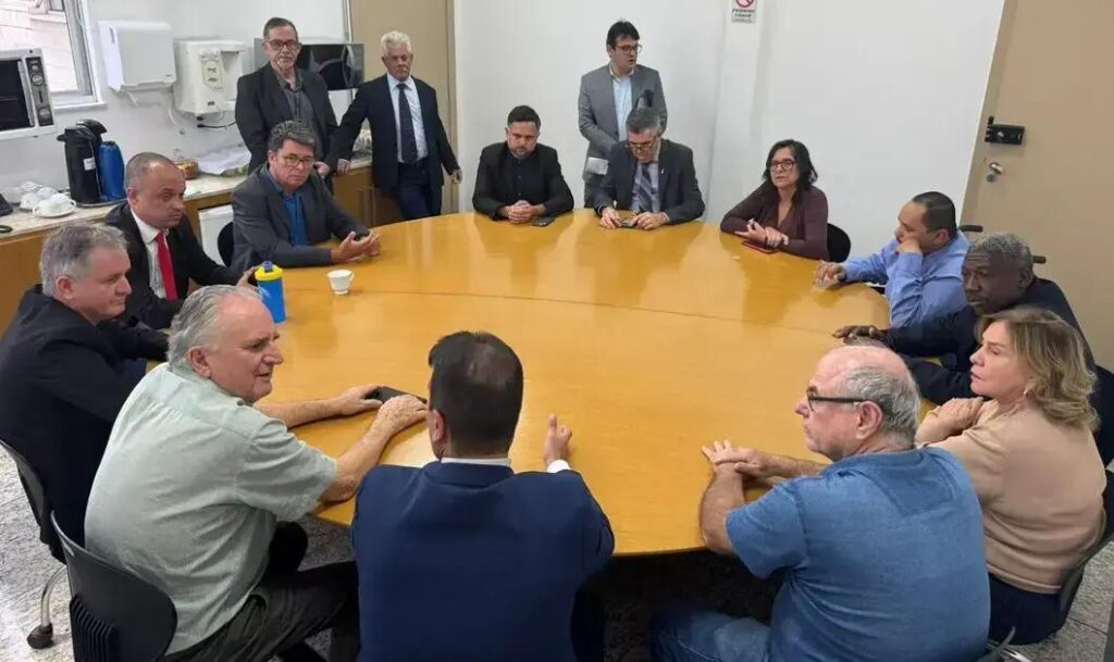 Laércio Ribeiro defende prudência nas contas públicas e cautela em investimentos