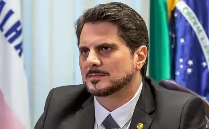Marcos Do Val ignora proibição do STF e realiza live polêmica no YouTube