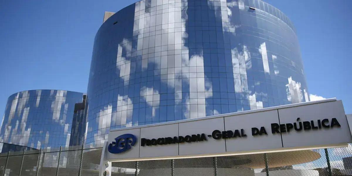 PGR Propõe Limitação ao Forú privilegiado Após Decisão do STF