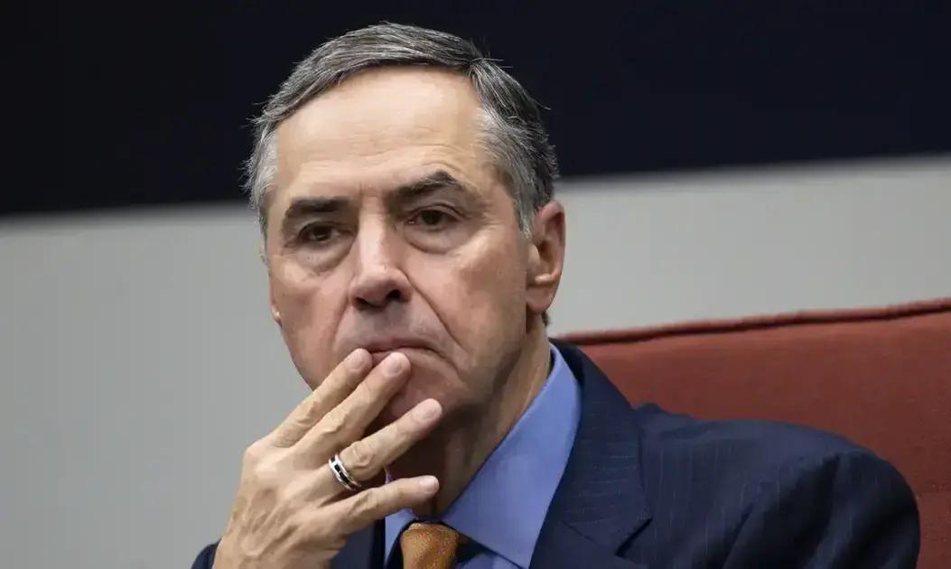 Roberto Barroso enfrenta crise no STF e considera deixar a Corte
