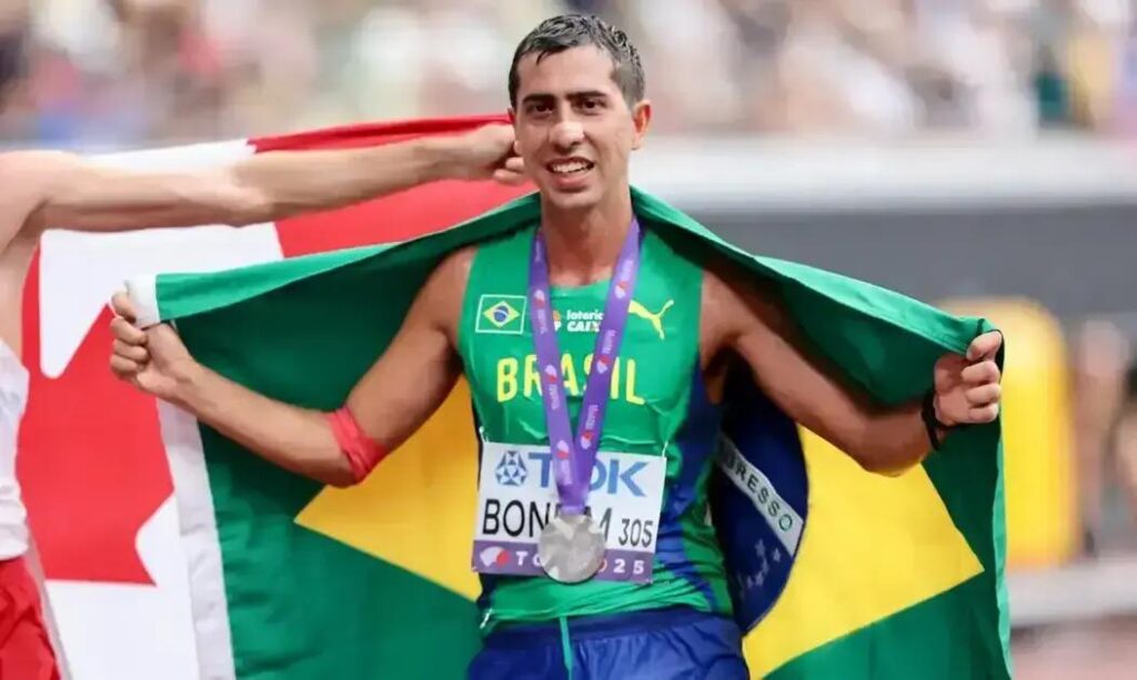 Caio Bonfim conquista a prata no Mundial de Atletismo em Tóquio