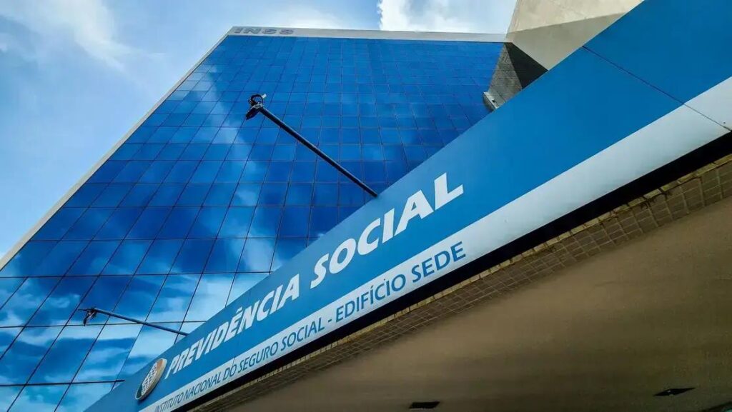 CPMI do INSS intensifica atividades e convoca ex-ministro Lula para depoimento