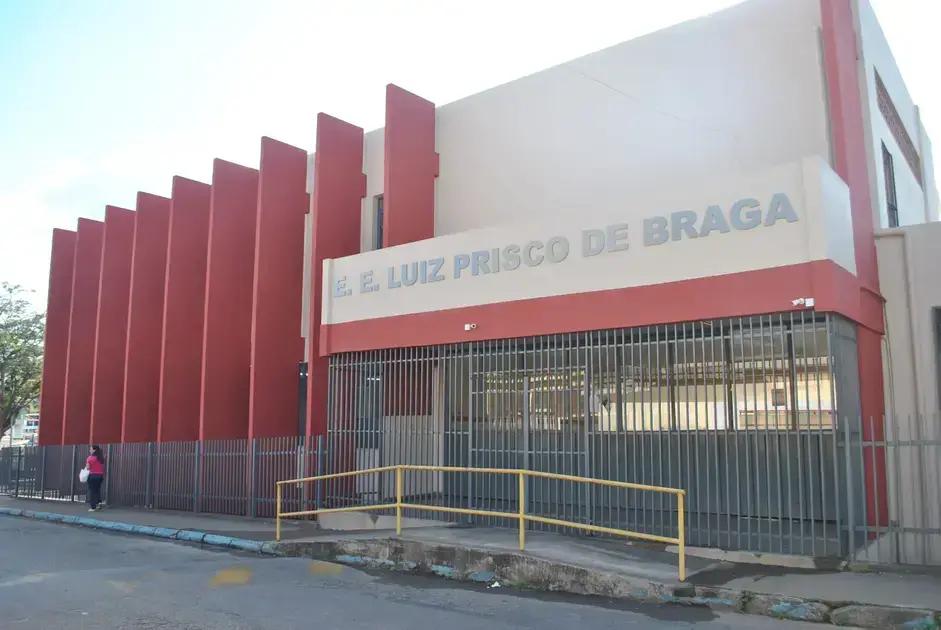 Escola Estadual Luiz Prisco de Braga consulta comunidade sobre cursos técnicos