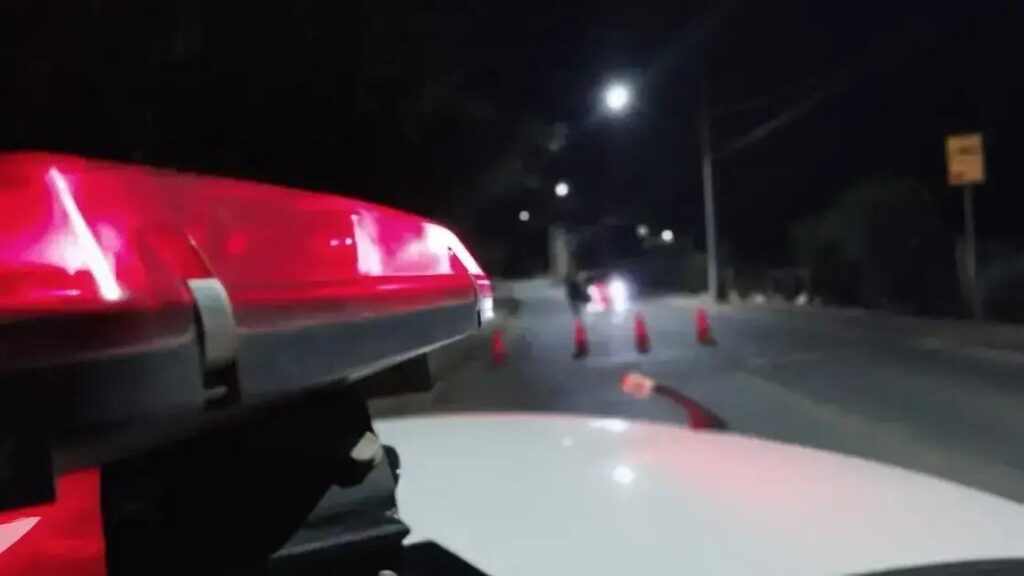 Motociclista é detido após atropelar PM durante fuga em Itabira