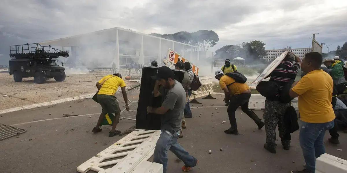 Prazo para alegações do Núcleo 2 dos atos golpistas é aberto por Moraes