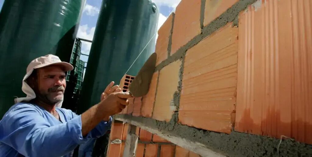 Sine Itabira oferece 52 vagas de emprego, incluindo oportunidades para PCD