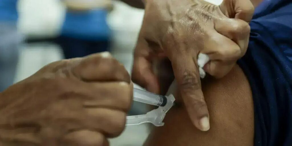 Dia D da multivacinação ocorre neste sábado em todo o Brasil