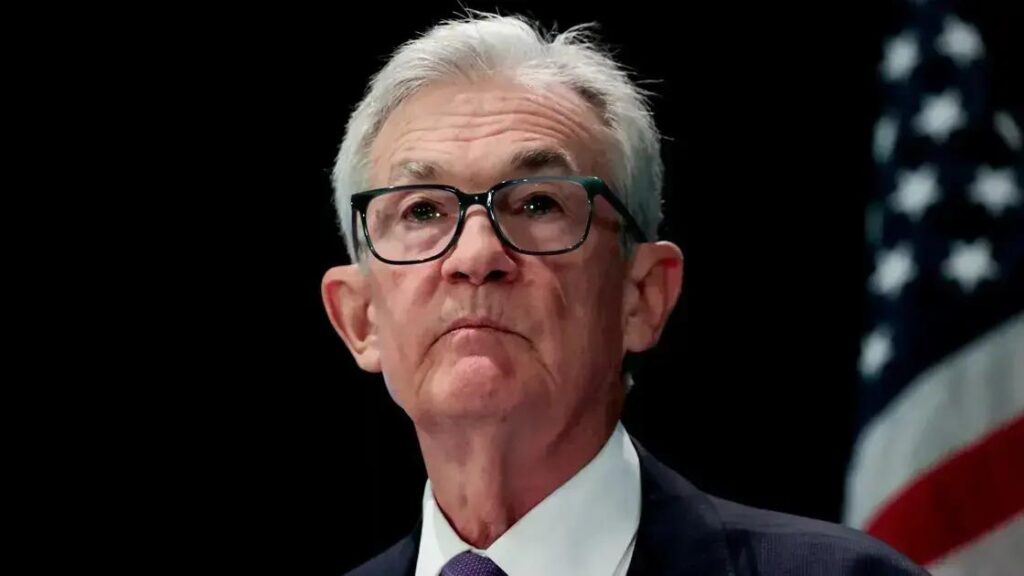 Expectativa de cortes de juros anima Wall Street após fala de Powell