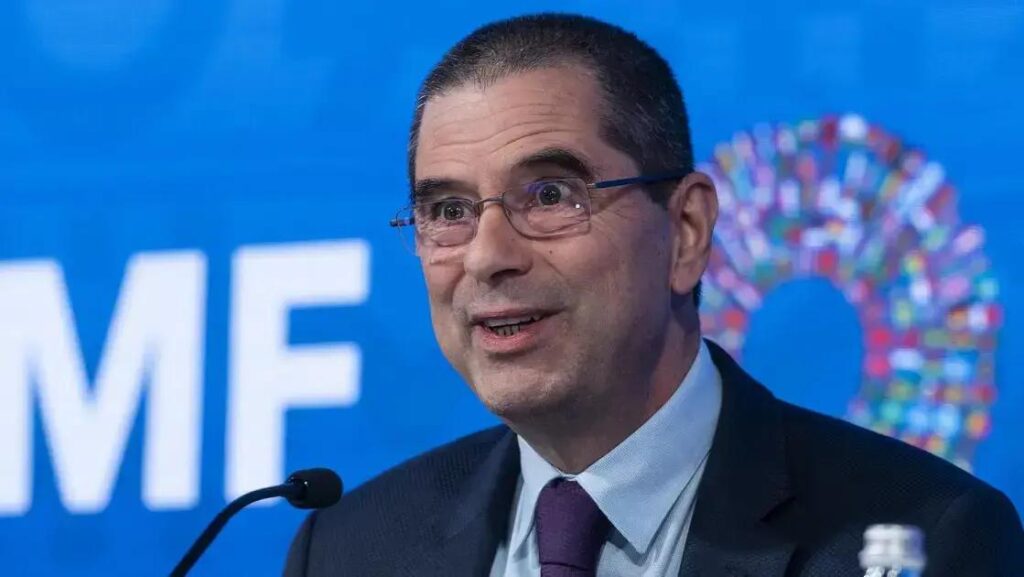 FMI alerta sobre dívida pública: Brasil pode enfrentar desafios em 2026