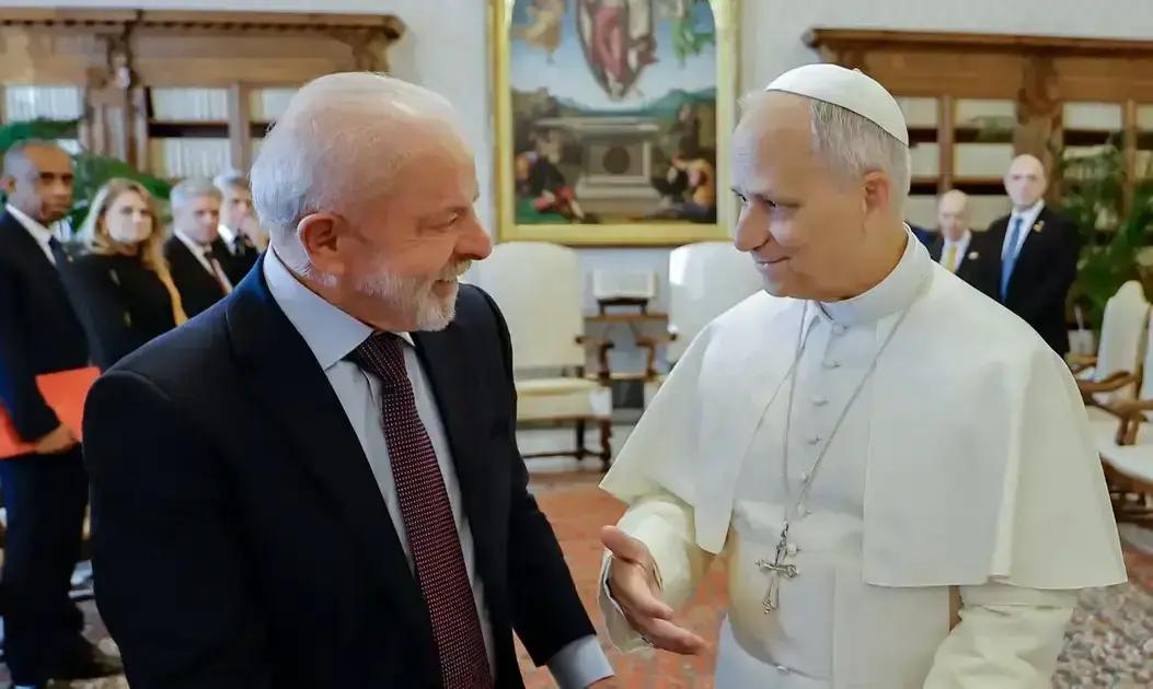 Lula e Papa Leão XIV: Primeiro Encontro no Vaticano Aborda Desafios Globais