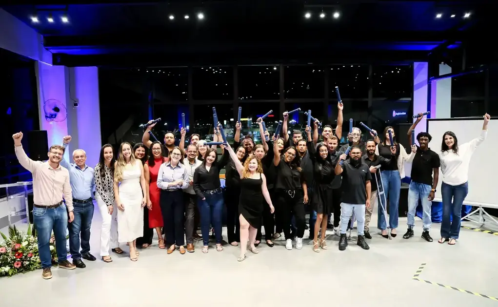 Anglo American finaliza curso técnico de Eletromecânica para PCDs em Minas Gerais