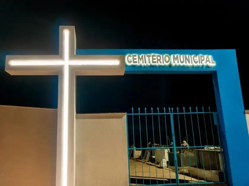 Cemitério Municipal de Santa Maria de Itabira ganha novo portal e melhorias