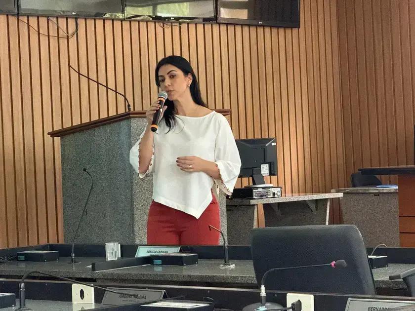 Dívida da Secretaria de Saúde com Itabira ultrapassa R$ 29 milhões, afirma Fabiana Machado