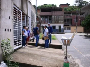 Coronel Fabriciano realiza mutirão contra o Aedes aegypti no bairro Surinan