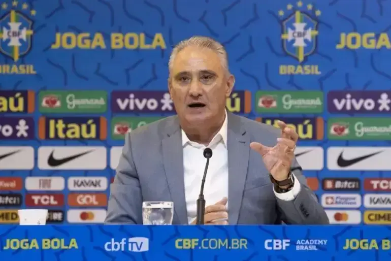 Cruzeiro avança com Tite em negociações para o comando técnico de 2026 Cruzeiro avança com Tite em negociações para o comando técnico de 2026
