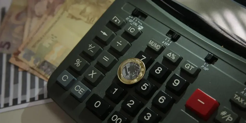 Dívida Pública Federal alcança R$ 8,48 trilhões em novembro de 2025