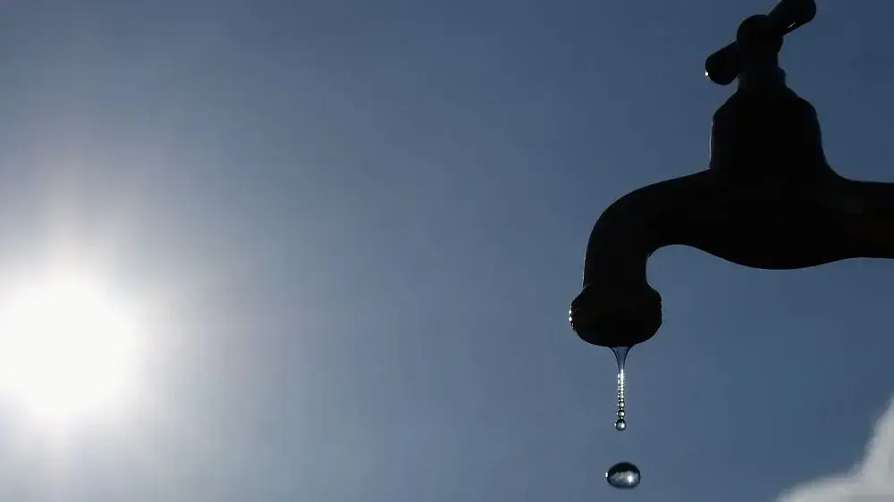 SAAE realiza reparos em adutora no bairro Amazonas em Itabira