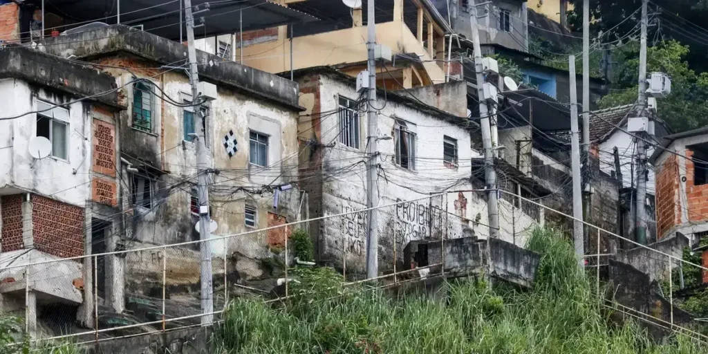 Universidades brasileiras se unem a Glasgow para combater mudanças climáticas nas favelas
