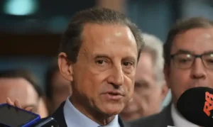 Paulo Skaf retoma presidência da Fiesp com mensagem política ao Planalto