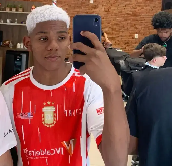 Jovem de João Monlevade brilha no Campeonato Brasileiro de Handebol Escolar Sub-18 Jovem de João Monlevade brilha no Campeonato Brasileiro de Handebol Escolar Sub-18