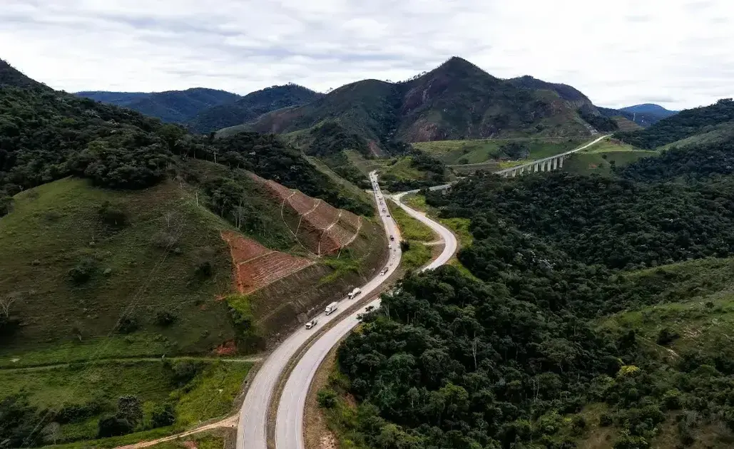 Nova 381 antecipa obras de duplicação em Antônio Dias para abril