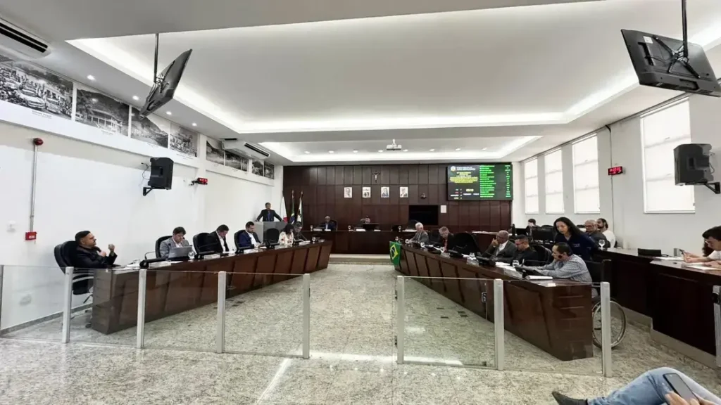 Vereadores de João Monlevade intensificam críticas ao governo de Laércio Ribeiro