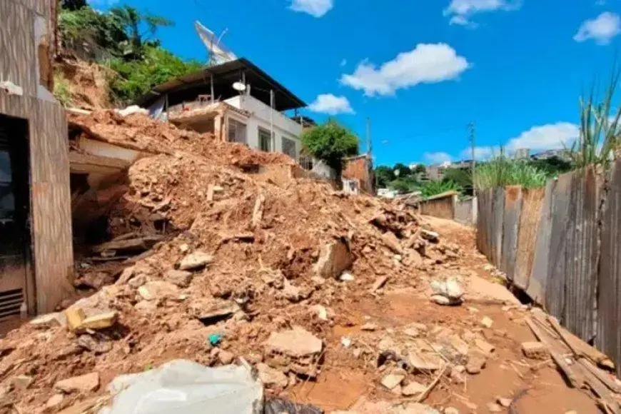 Atingidos pelas chuvas terão restituição