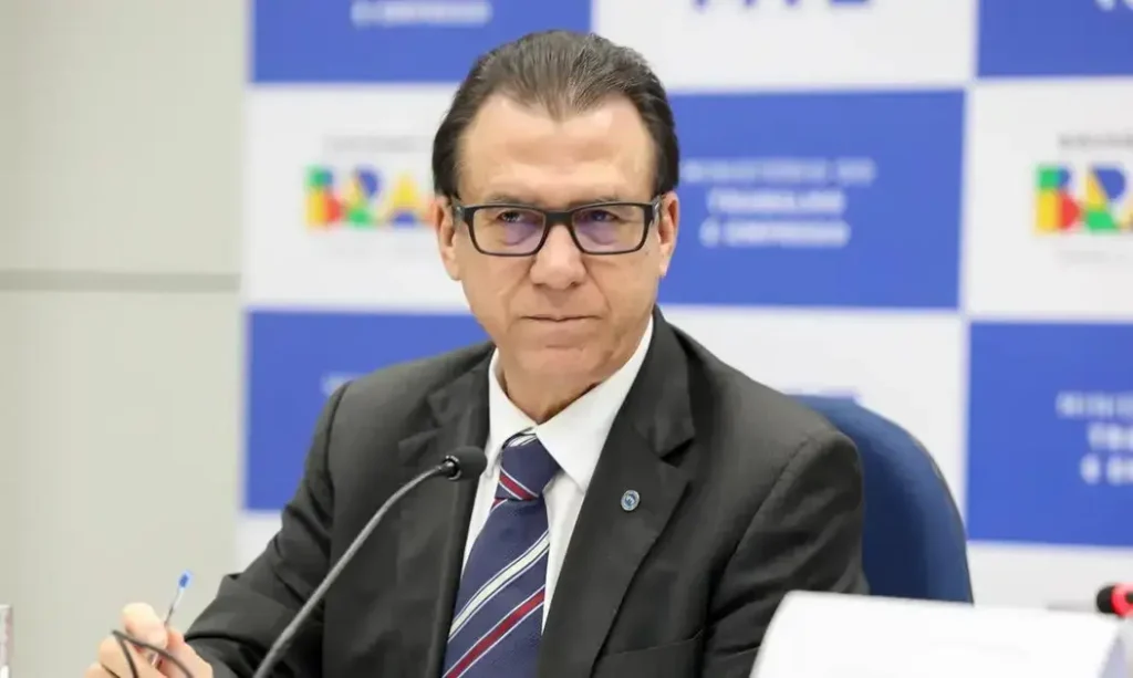 CCJ debate proposta de alteração na jornada de trabalho no Brasil