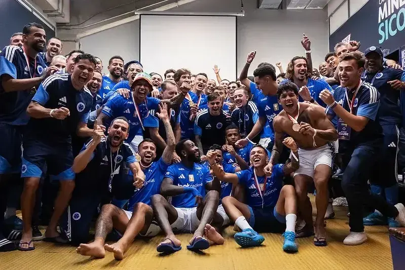 Cruzeiro retoma protagonismo com vitória sobre o Atlético no Campeonato Mineiro
