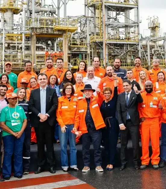 Governo Federal planeja recompra da refinaria na Bahia e anuncia investimentos em Betim