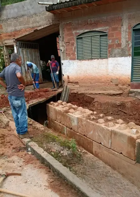 Intervenção emergencial no bairro Serra do Egito reforça segurança em João Monlevade